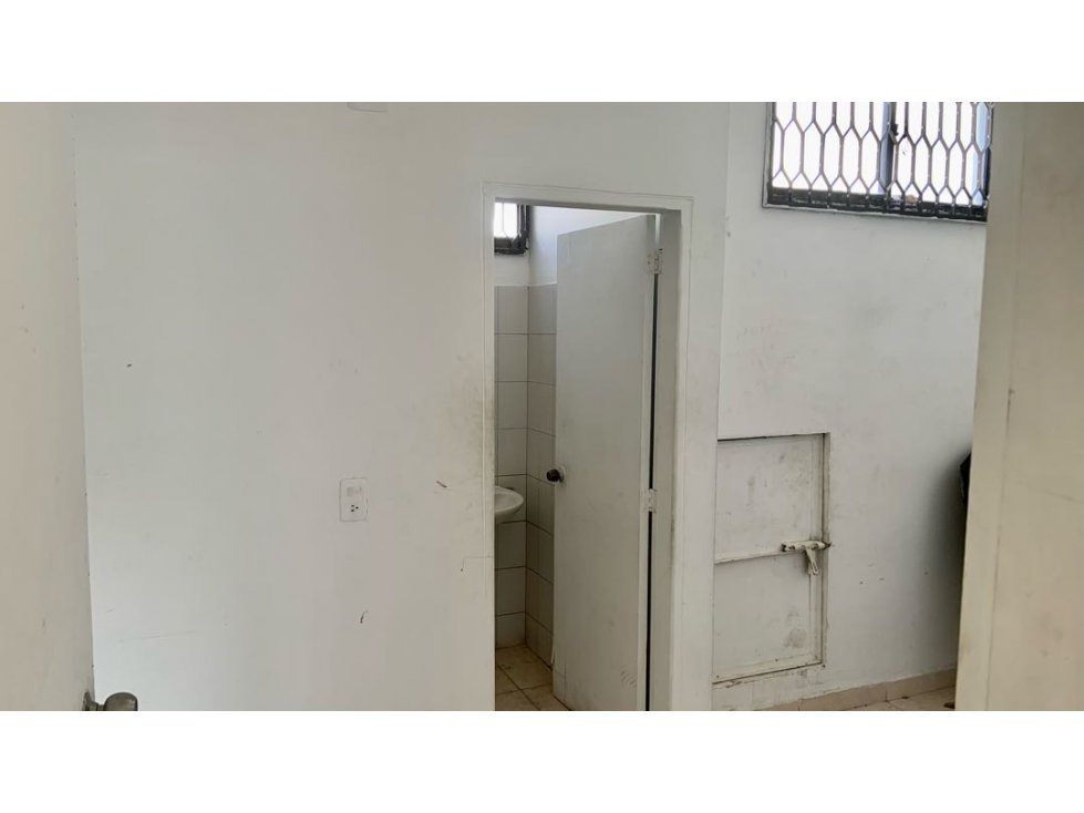 ARRIENDO LOCAL ALTO PRADO — foto 4