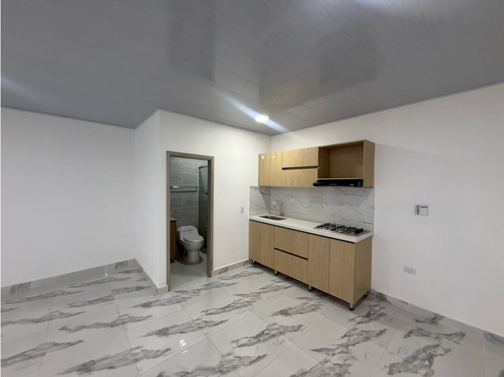 ARRIENDO LOCAL BELLO, CABAÑAS - 3