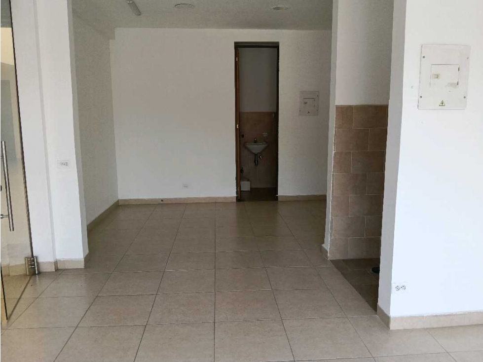 Arriendo Local barrio Olaya Herrera, Caldas - 3