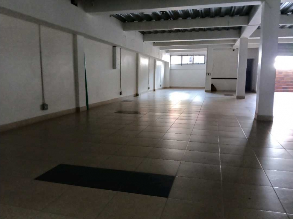 Arriendo local Barrio Olaya Herrera, Caldas - 3