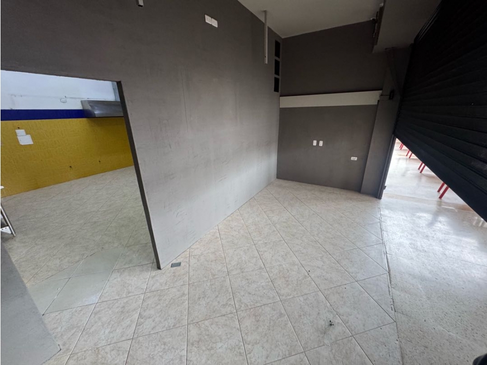 Arriendo local comercial en Chia en (JUMBO den Chia ) - 4