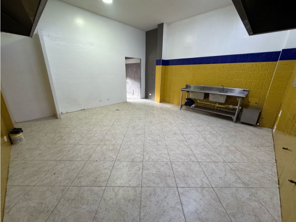 Arriendo local comercial en Chia en (JUMBO den Chia ) - 5