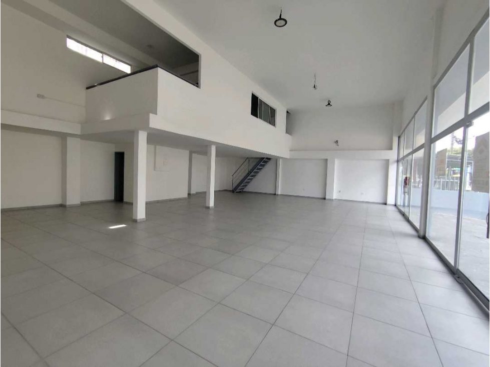 Arriendo Local Comercial en lecentro de Monteria