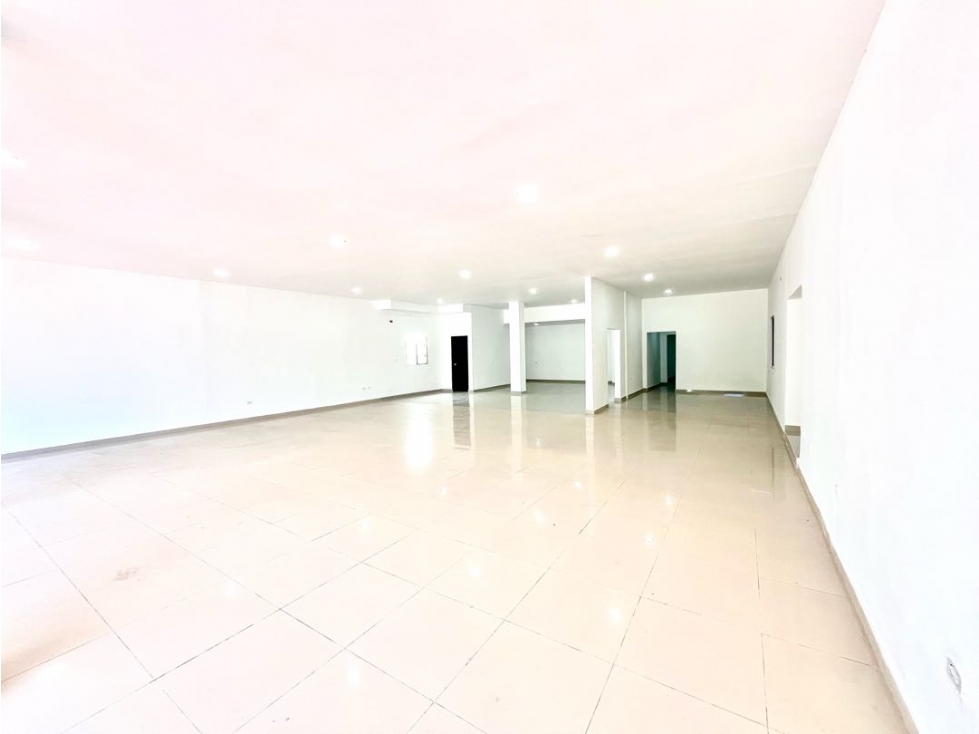 ARRIENDO LOCAL COMERCIAL EN PORVENIR — foto 5