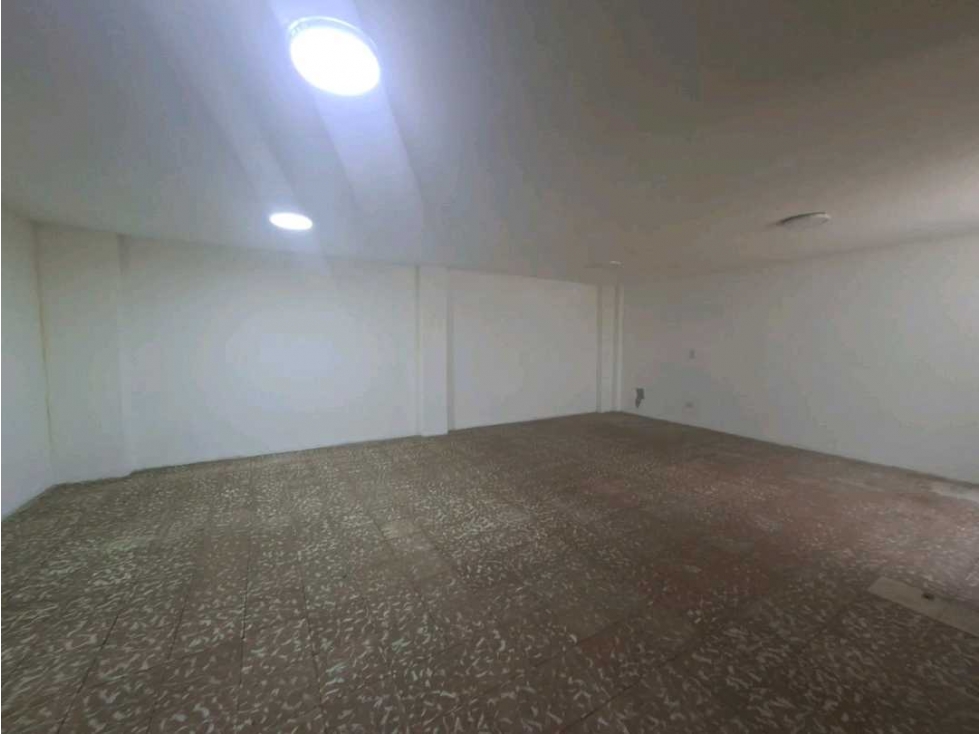 Arriendo local comercial Envigado cerca al parque 160mts — foto 5