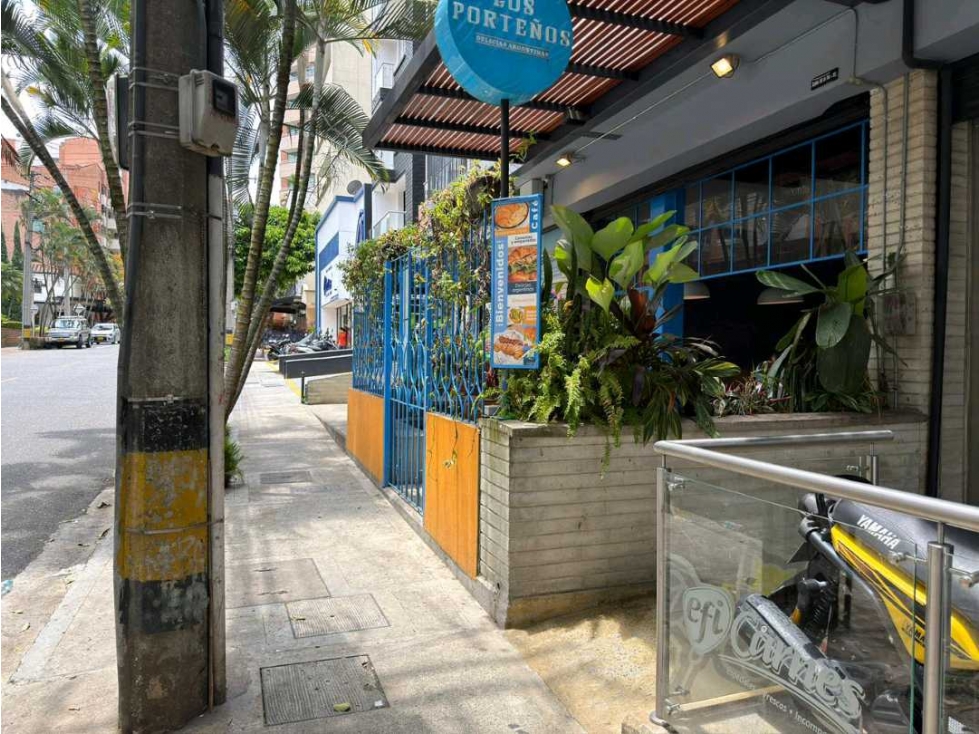 Arriendo local comercial laureles santa teresita,primer piso esquinero — foto 4