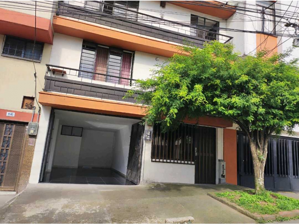 ARRIENDO LOCAL COMERCIAL SECTOR 30 DE AGOSTO — foto 3