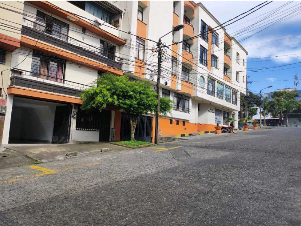 ARRIENDO LOCAL COMERCIAL SECTOR 30 DE AGOSTO — foto 4