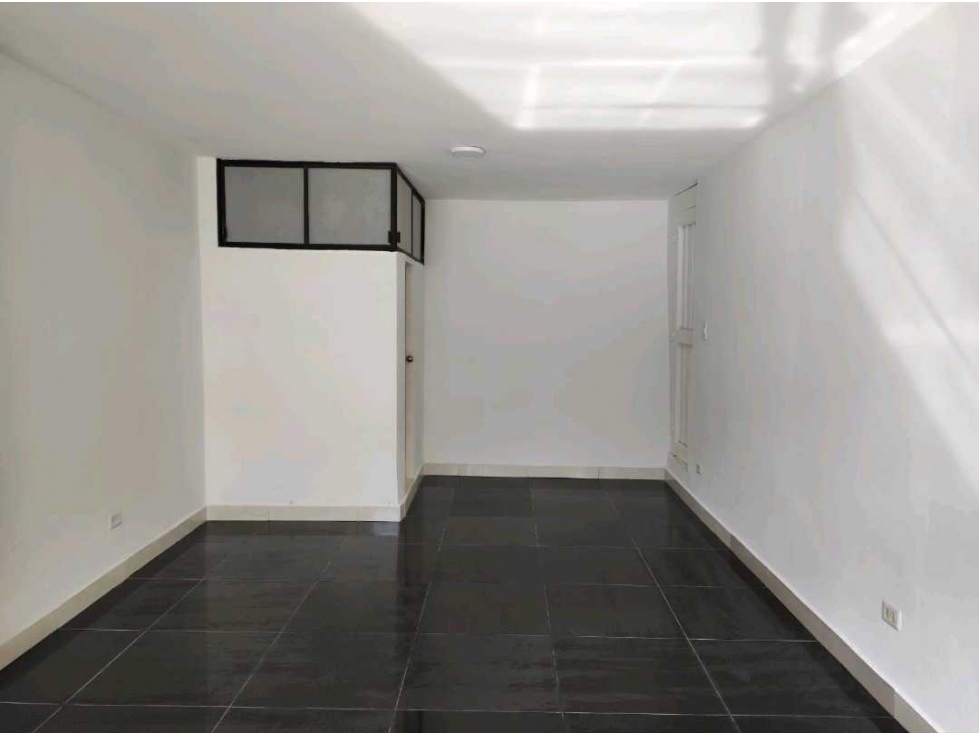 ARRIENDO LOCAL COMERCIAL SECTOR 30 DE AGOSTO — foto 5