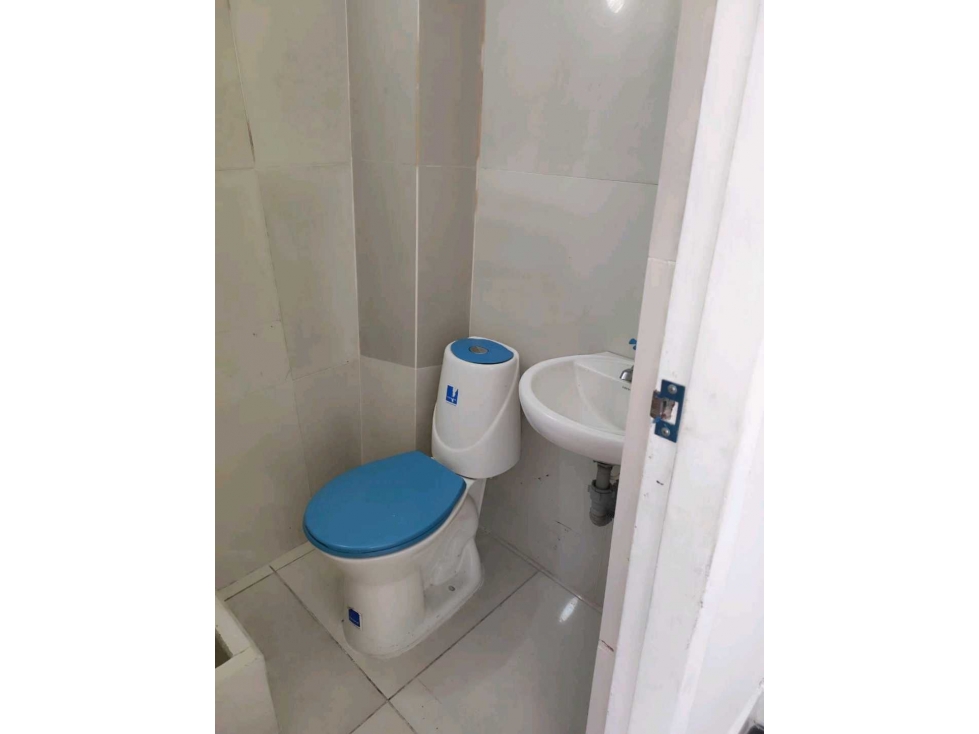 ARRIENDO LOCAL COMERCIAL SECTOR 30 DE AGOSTO — foto 6
