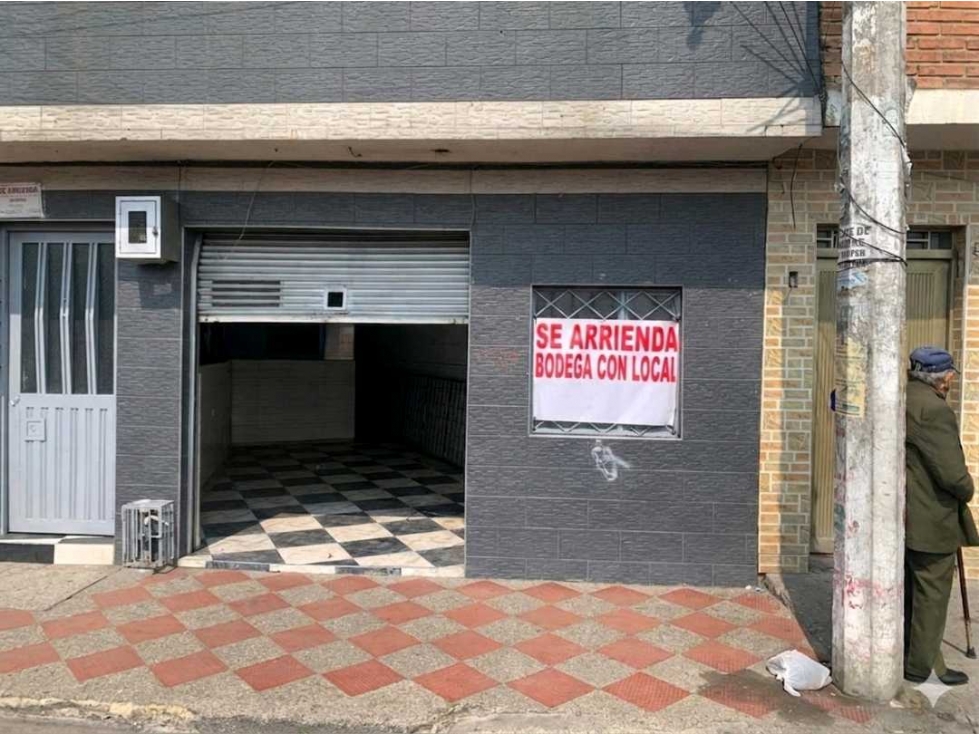 ARRIENDO BODEGA SOBRE VIA PRINCIPALEN ALQUERIA DE LA FRAGUA BOGOTA — foto 2