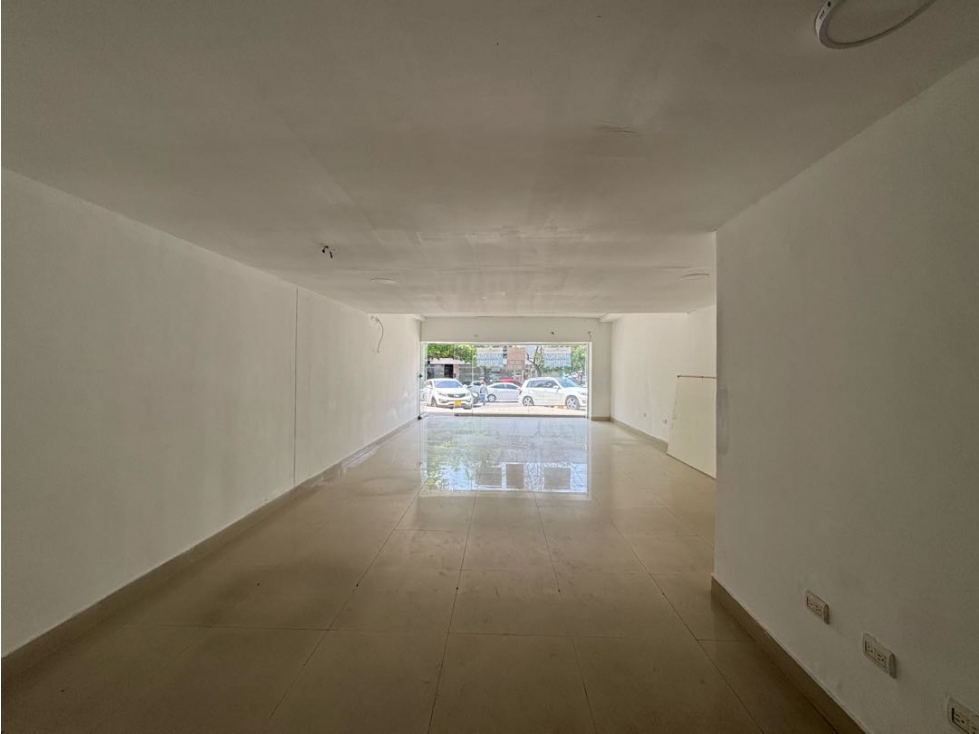 ARRIENDO LOCAL EN ALTO PRADO — foto 2