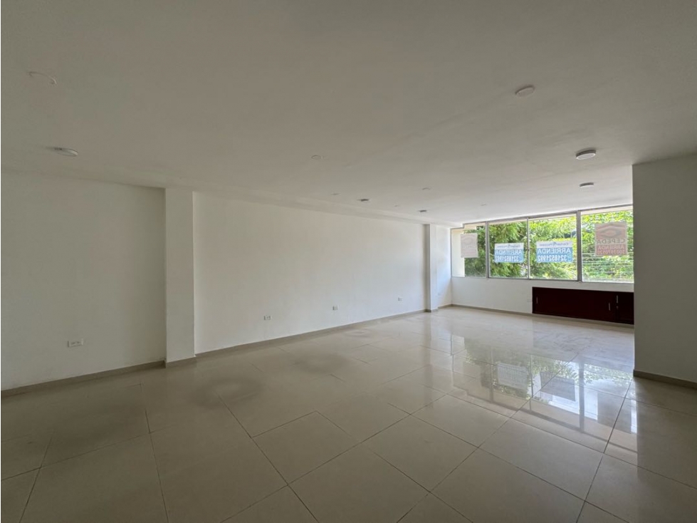 ARRIENDO OFICINA EN ALTO PRADO