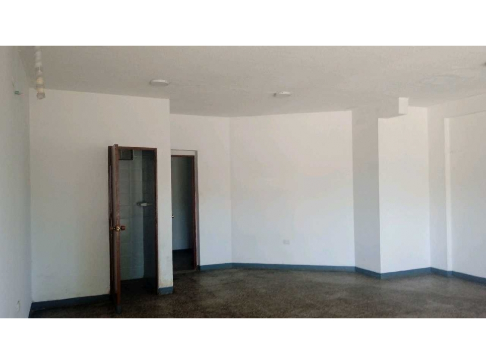 Arriendo local en Ceballos