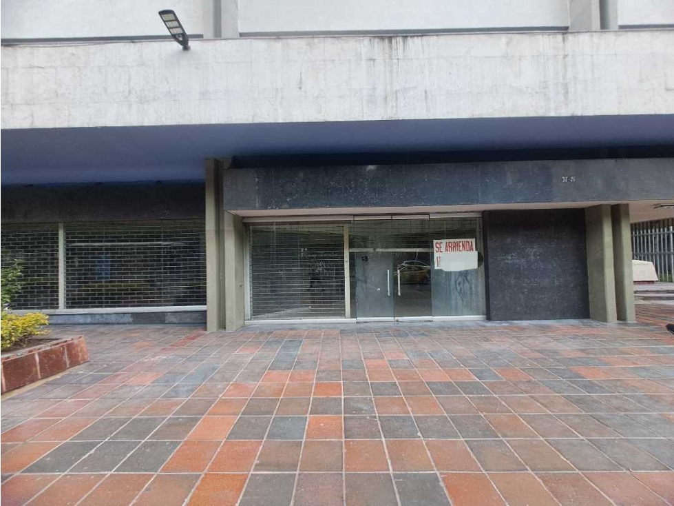 ARRIENDO LOCAL EN CHAPINERO SOBRE LA 7ma 270mts
