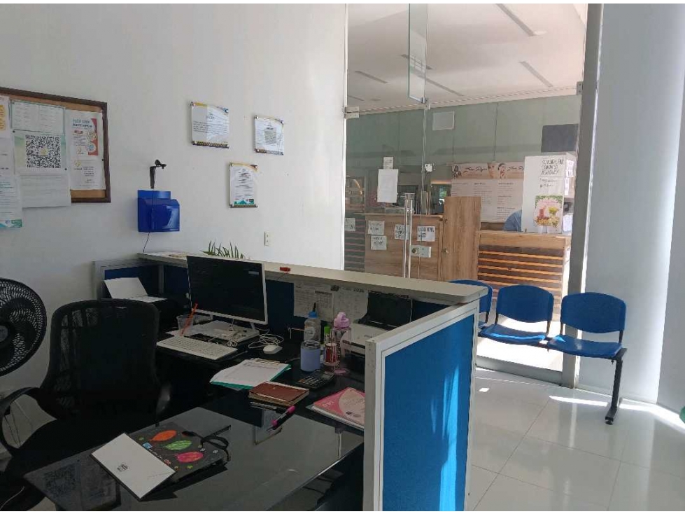 Arriendo local en el centro comercial San lazaro — foto 2