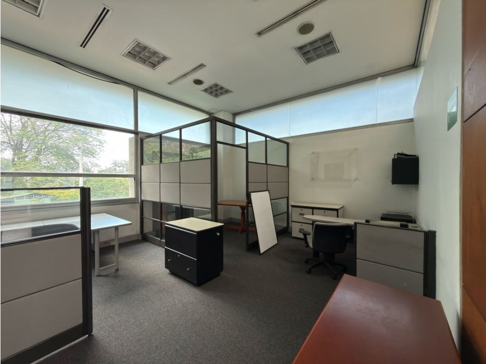 ARRIENDO LOCAL EN EL SECTOR DEL POBLADO, MEDELLÍN, ANTIOQUIA — foto 3