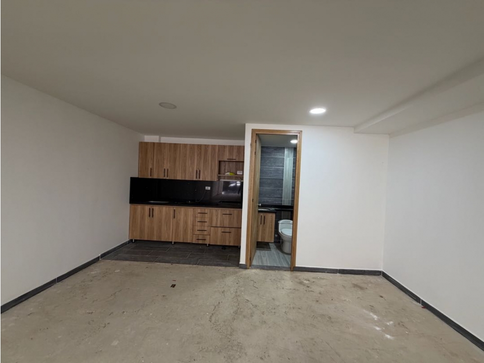 ARRIENDO LOCAL EN ENVIGADO — foto 5
