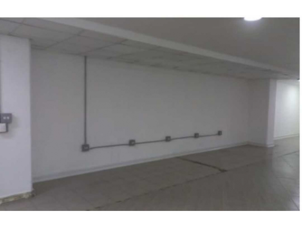 Arriendo Local en Gran vía mall la Mota Medellín C7334470 — foto 4