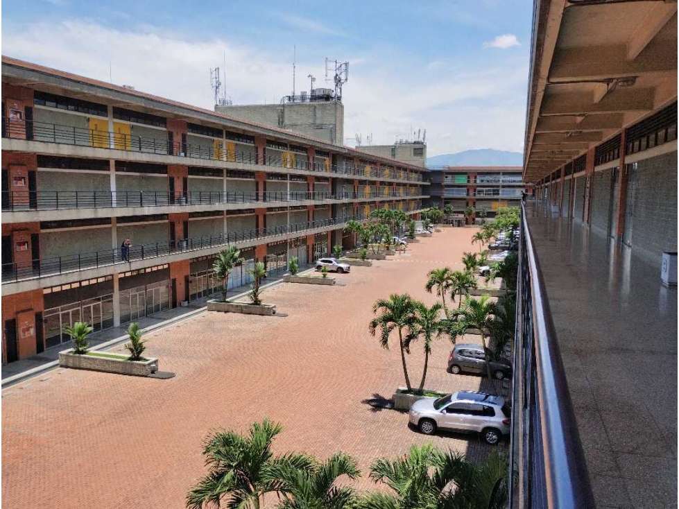 ARRIENDO LOCAL EN MEDELLÍN SECTOR AV GUAYABAL — foto 4