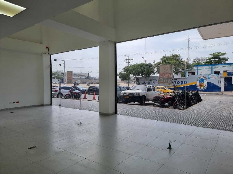 Arriendo Local en Soledad. - 3