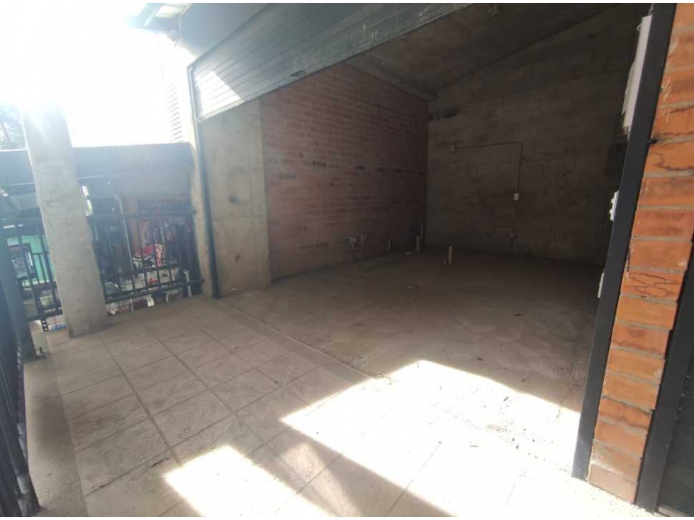 Arriendo Local en villa romera Sector María Auxiliadora P.1 C.6780173 - 4