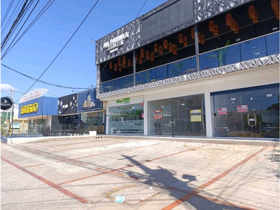 ARRIENDO LOCAL FRENTE A LA FUENTE - 2
