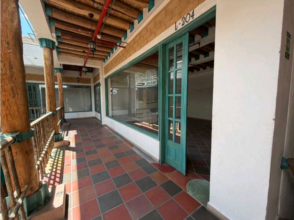 ARRIENDO LOCAL GIRON L-204 - 2