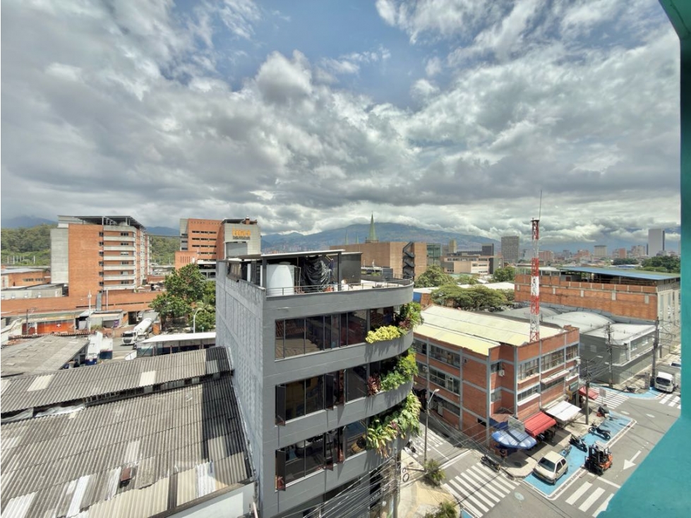 ARRIENDO LOCAL/BODEGA EN 5TO PISO, SECTOR PERPETUO SOCORRO, MEDELLÍN — foto 4