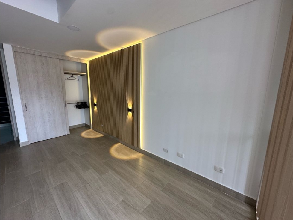 ARRIENDO LOFT EN LA MACARENA — foto 2