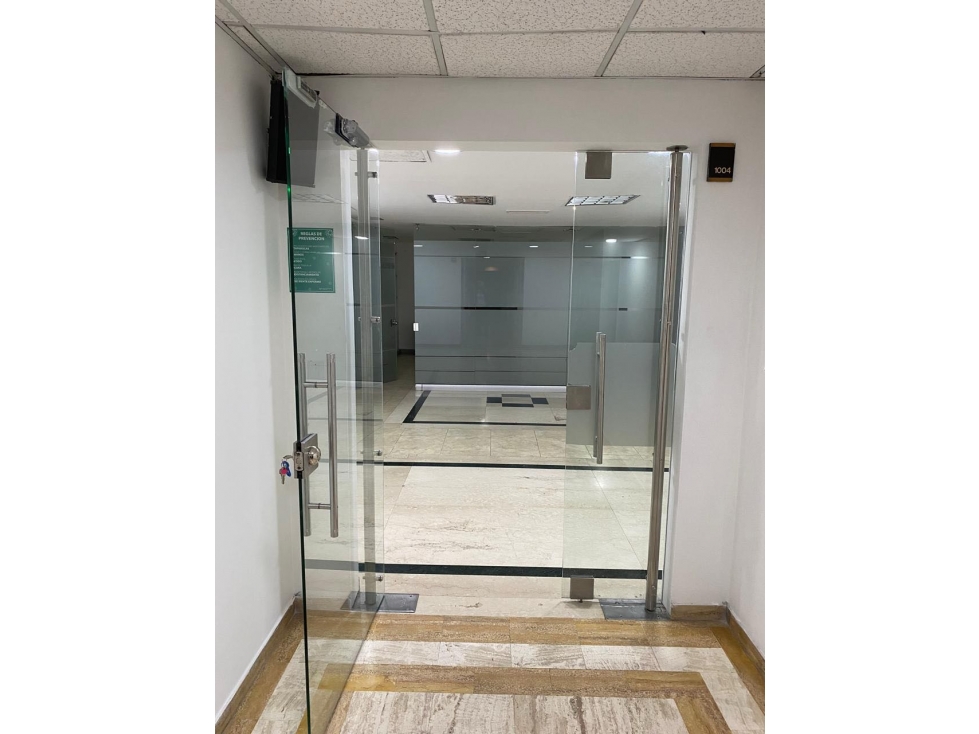 ARRIENDO O VENDO OFIC DE 357M2 EN CLL 72 / 9 SÚPER UBICACIÓN PISO 10 — foto 2