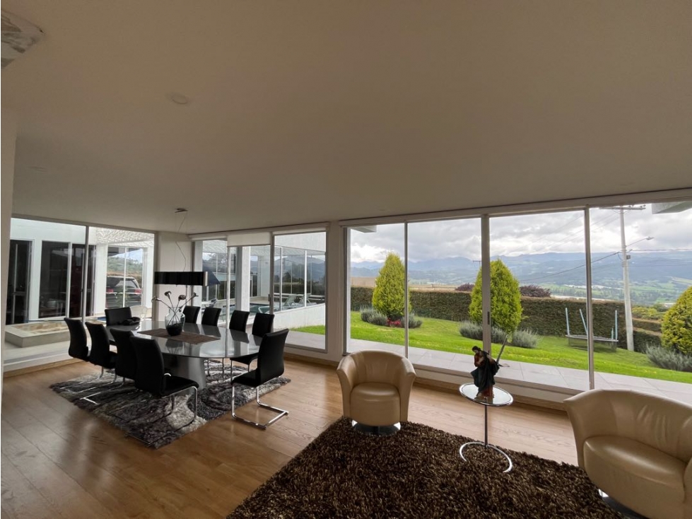 Arriendo o Venta Casa en Aposentos de Yerbabuena, Sopó