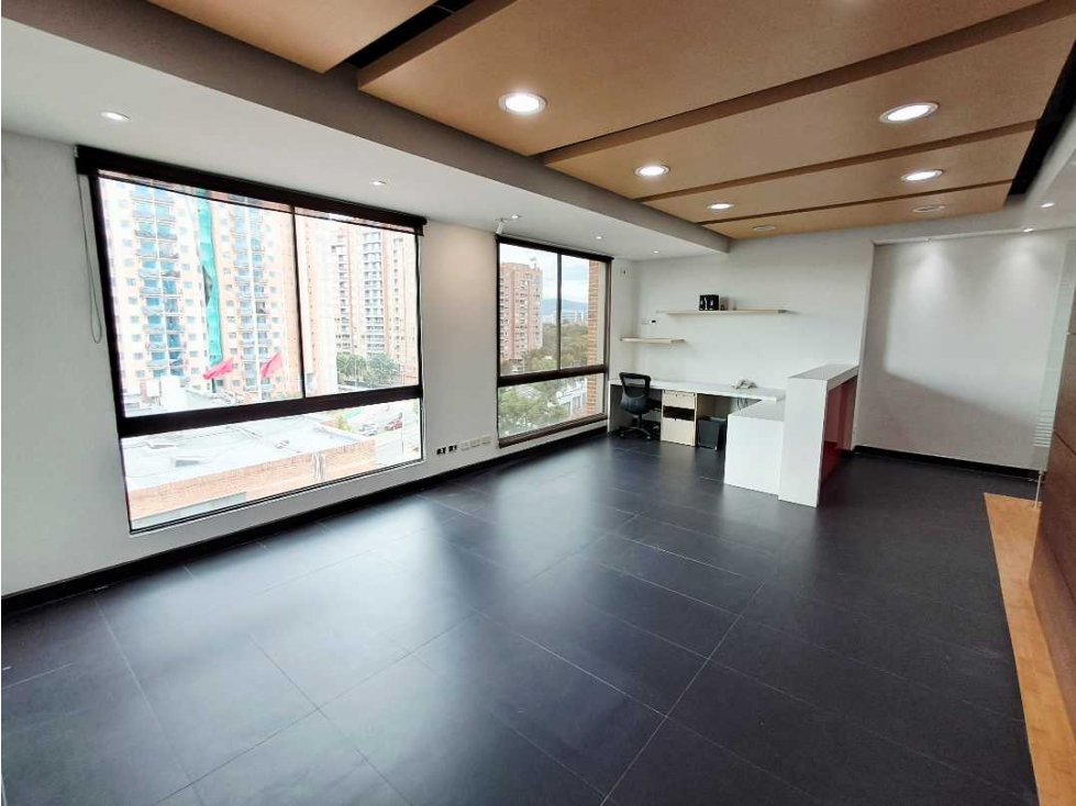 Arriendo Of. 45 m2 Ilarco con mucha claridad y garaje cubierto — foto 5