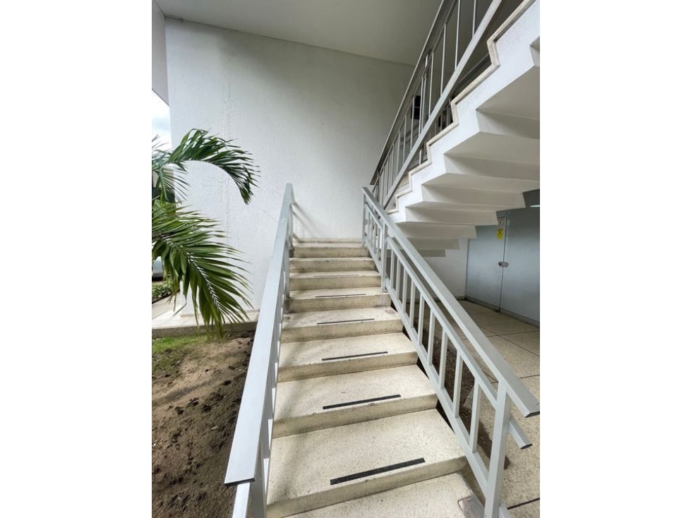 ALQUILER DE OFICINA AMOBLADA EN EL PRADO - BARRANQUILLA — foto 3