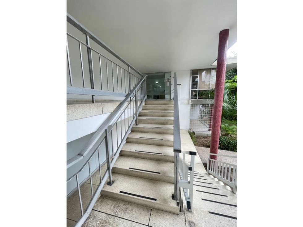 ALQUILER DE OFICINA AMOBLADA EN EL PRADO - BARRANQUILLA — foto 4