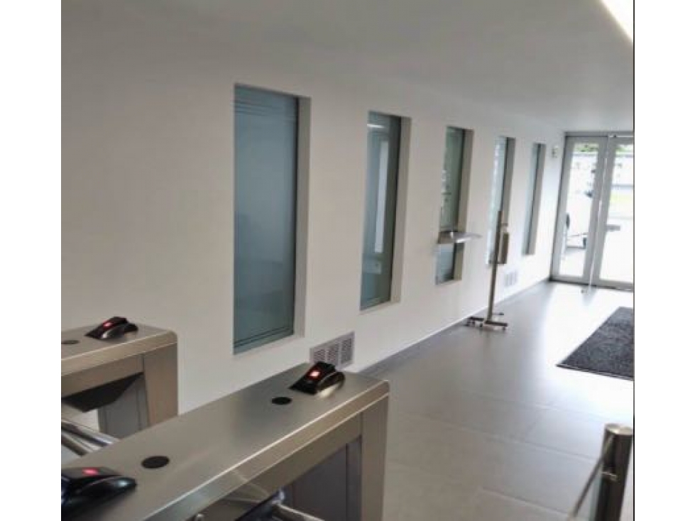 Arriendo oficina + amoblada + Autopista Norte y 85 (Antiguo Country) — foto 3