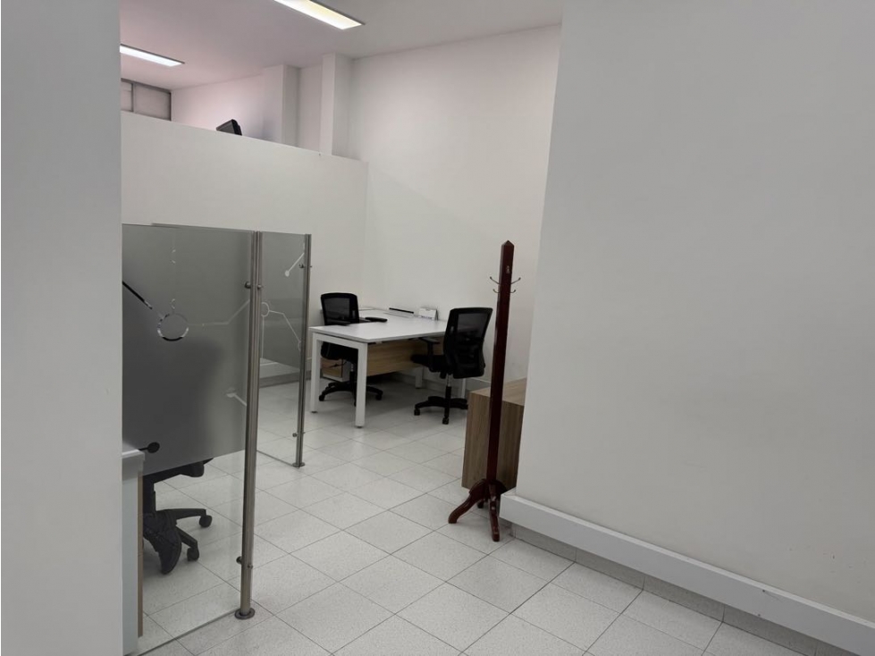 Arriendo oficina centro comercial dorado plaza 133 Mts bogota - 5
