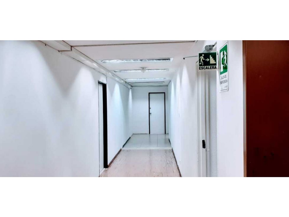 ARRIENDO OFICINA CENTRO EDIFICIO COVINOC 50 mts2 VM) — foto 2