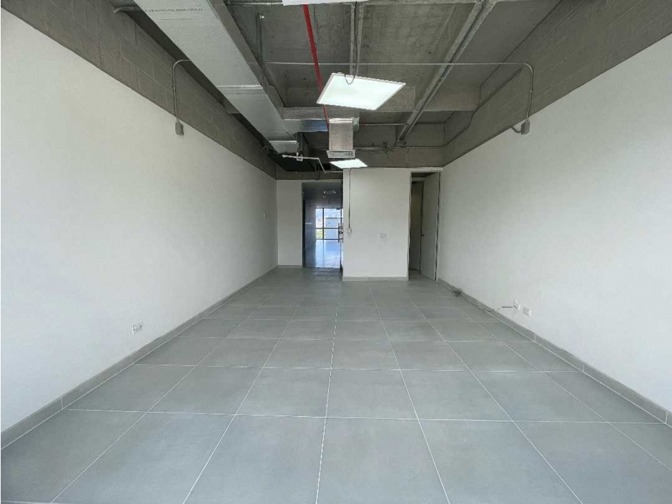 VENDO OFICINA CENTRO EMPRESARIAL CERCA A LA ESTACION ITAGUI - 2