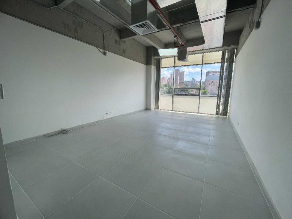 VENDO OFICINA CENTRO EMPRESARIAL CERCA A LA ESTACION ITAGUI - 5