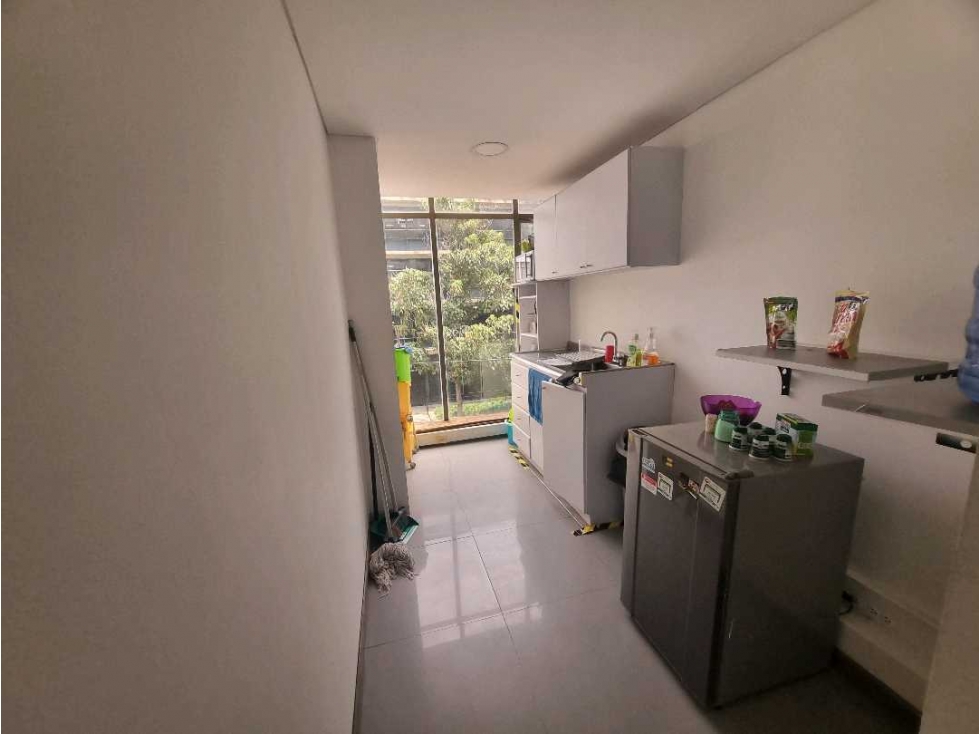 ARRIENDO OFICINA 240M CHICO — foto 6