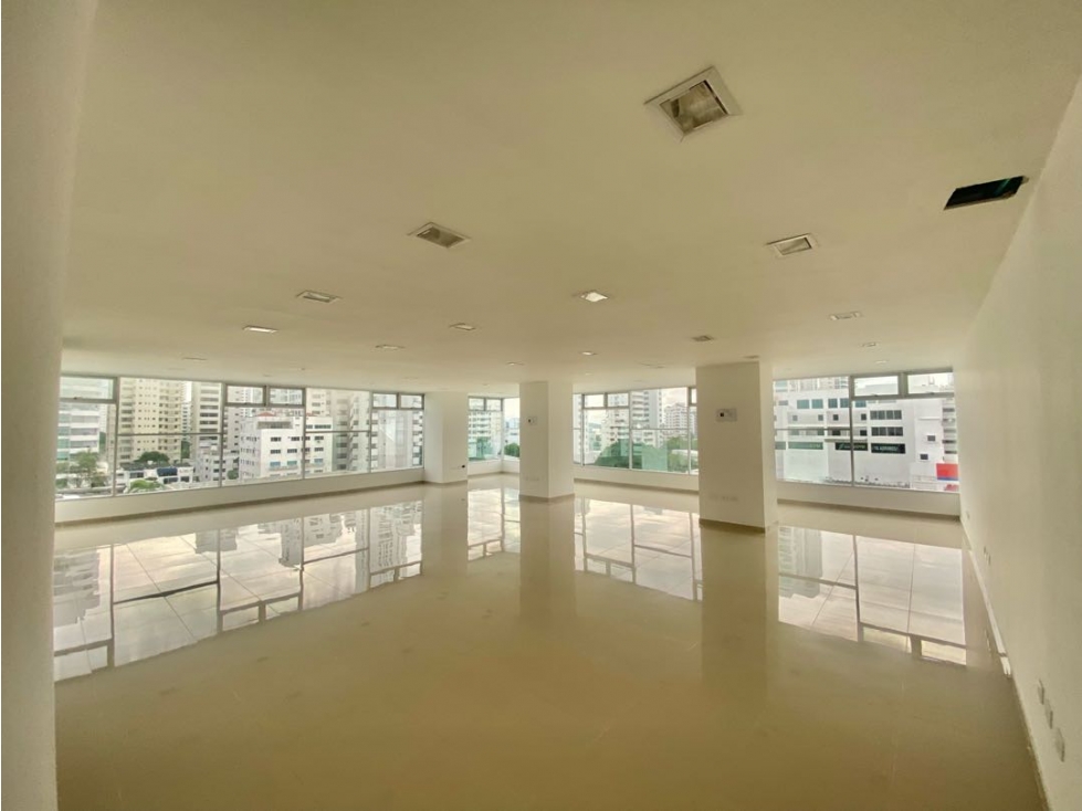 ARRIENDO OFICINA DE 131.67m2 EN BOCAGRANDE CARTAGENA