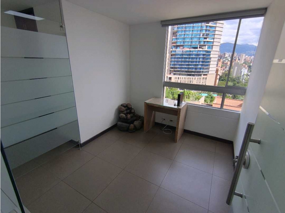 Arriendo oficina el poblado las palmas,vista a la ciudad, ParPrivado — foto 4