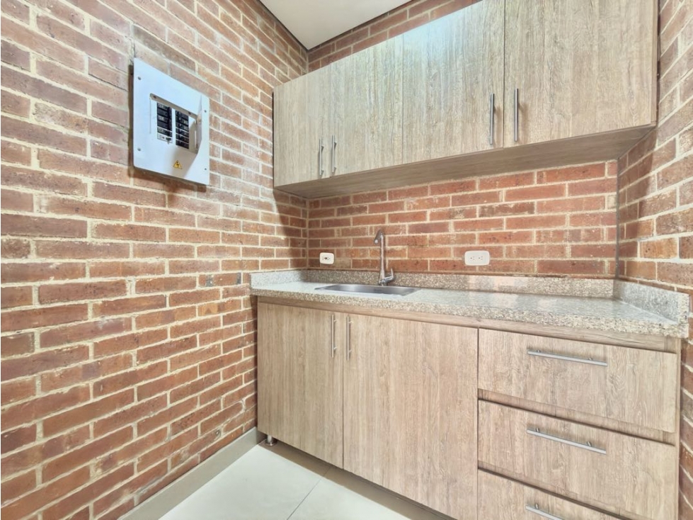 ARRIENDO OFICINA EN CASTROPOL, MEDELLÍN, ANTIOQUIA — foto 6