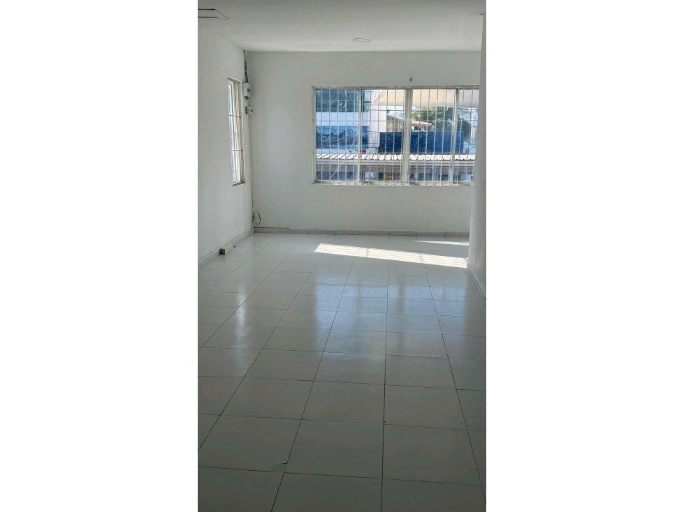 ARRIENDO OFICINA EN EL BARRIO ESPAÑA - CARTAGENA — foto 4