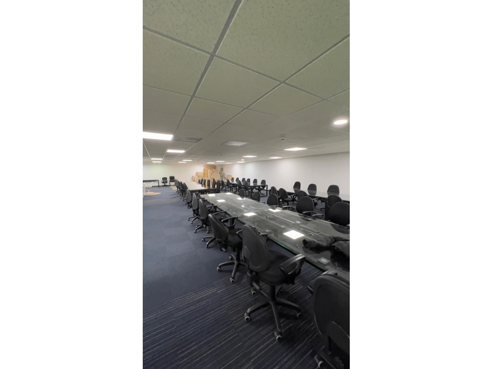ARRIENDO OFICINA EN CHICÓ RESERVADO — foto 5