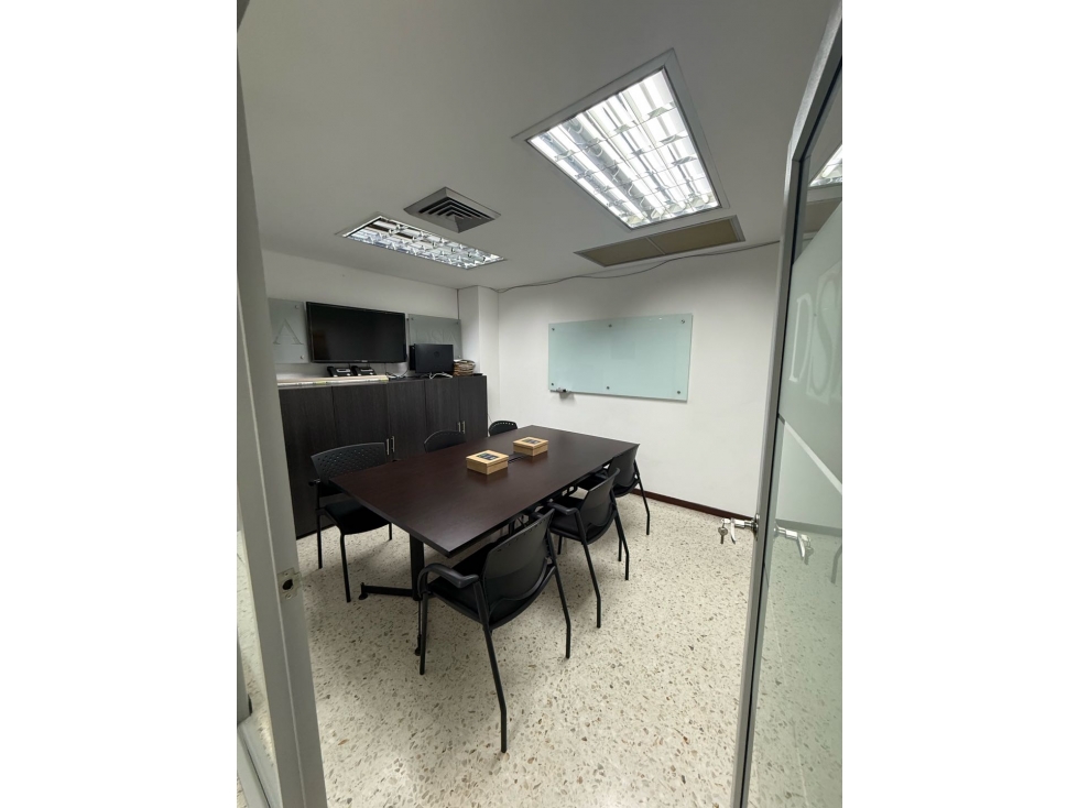 ARRIENDO OFICINA 7mo PISO, EDIFICIO SIGLO XXI, NORTE CALI, W9969079 JC — foto 5