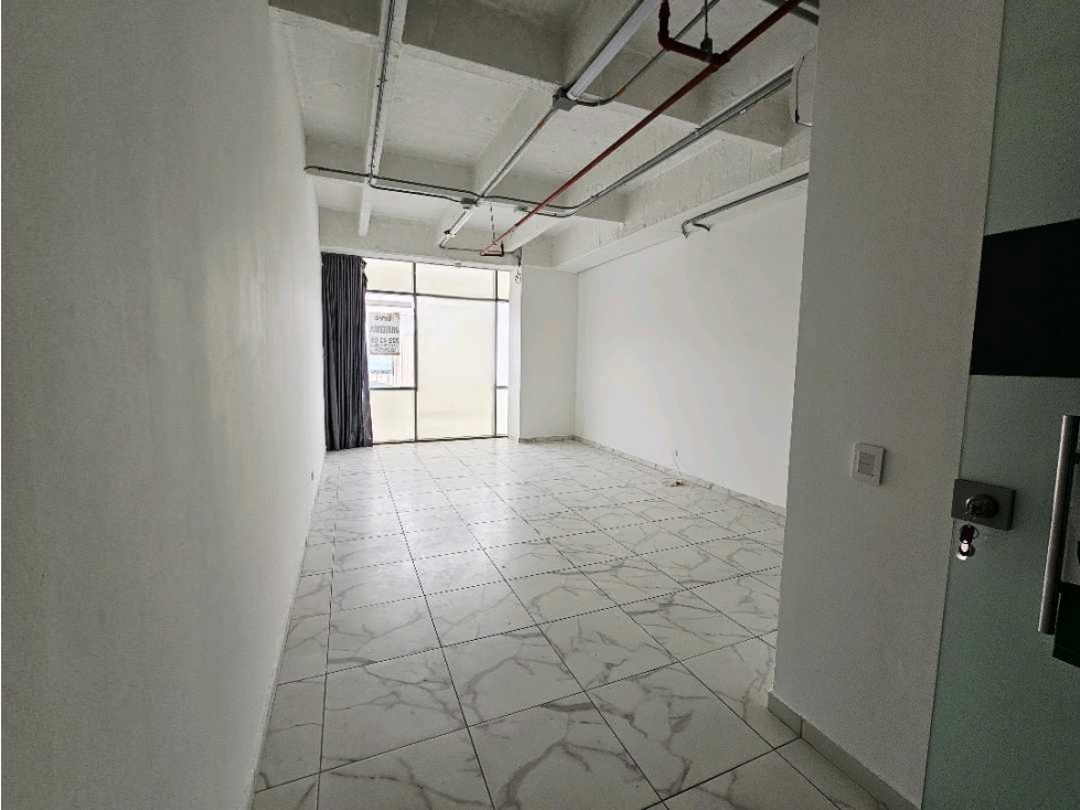 ARRIENDO OFICINA EN ENVIGADO. centro empresarial — foto 3