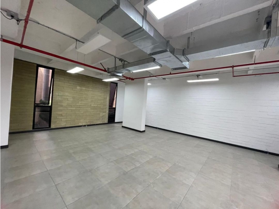 OFICINA DISPONIBLE EN LA AGUACATALA PARA ARRIENDO — foto 5