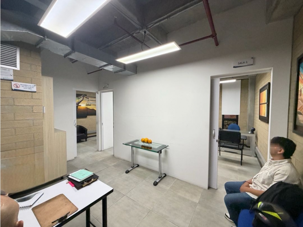 ARRIENDO OFICINA EN LA AGUACATALA — foto 3